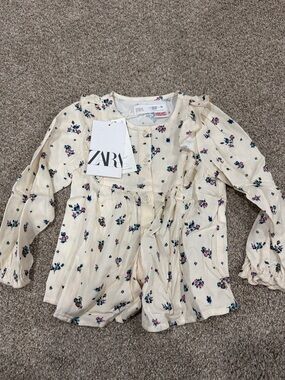 ZARA Cream Long-Sleeve Floral Ruffle Top